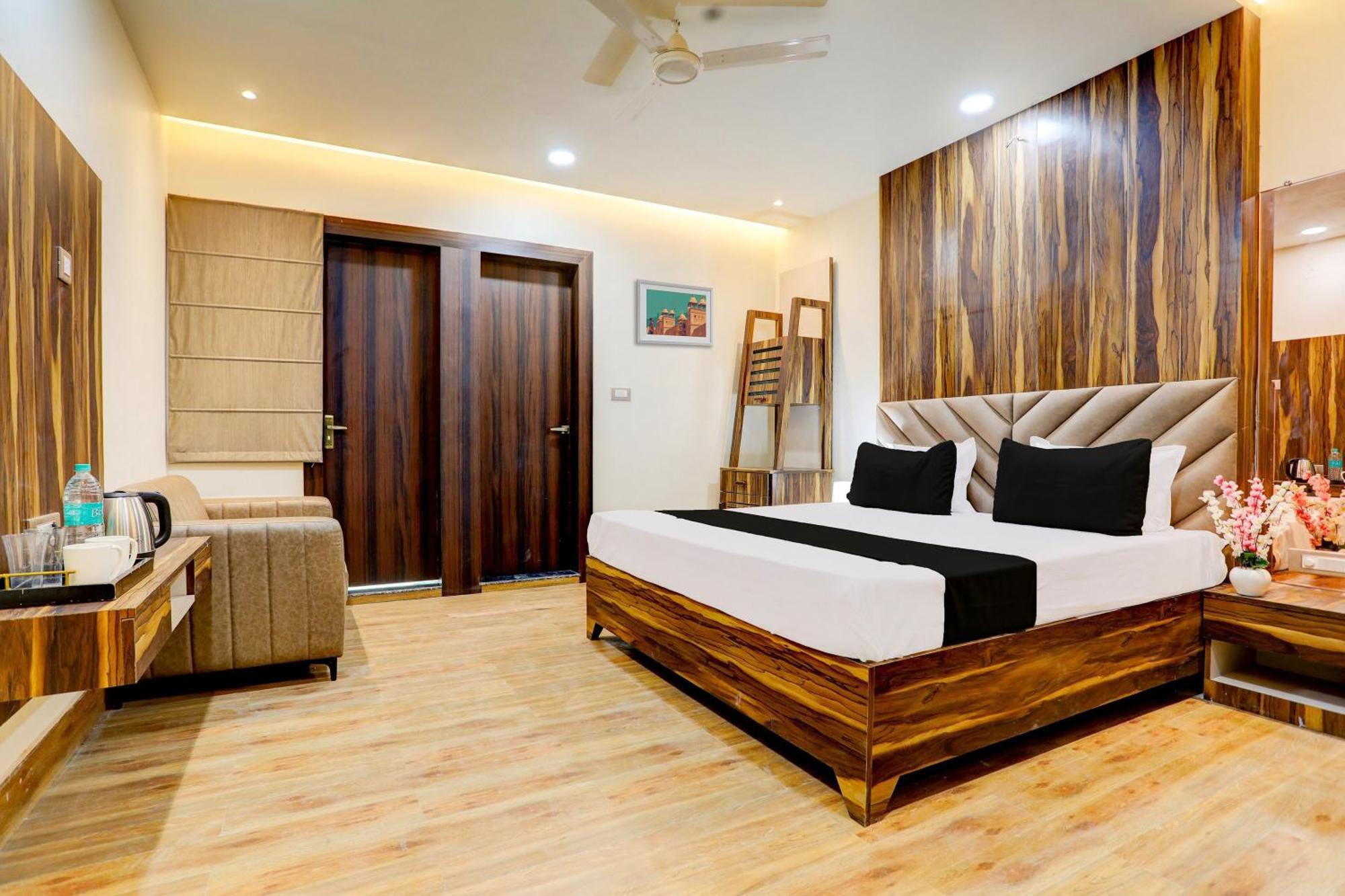 Hotel O Krishna Greens 坎普尔 外观 照片
